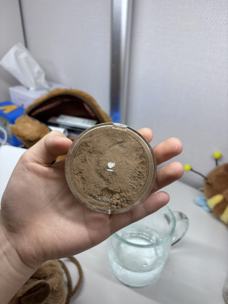 ROMAND (柔魅得) 胜过容颜修容粉 [02 核桃粒] common.review image