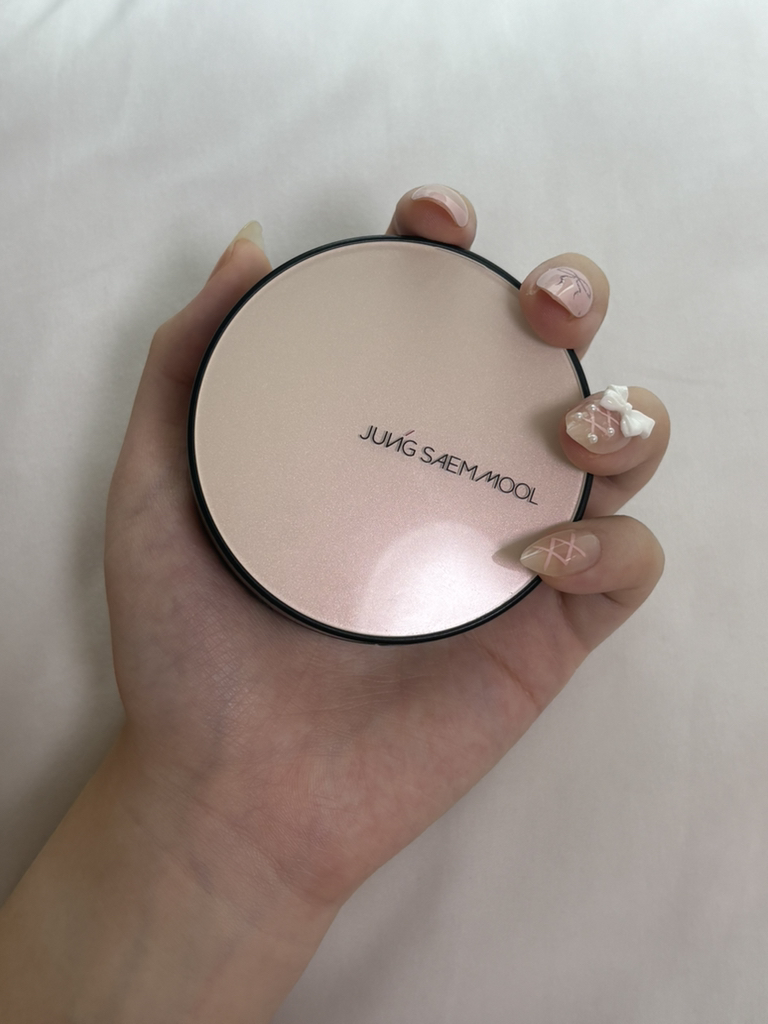 정샘물뷰티 (JUNGSAEMMOOL) 에센셜 스킨 누더 쿠션 [SPF50+/PA+++] [페어] review image