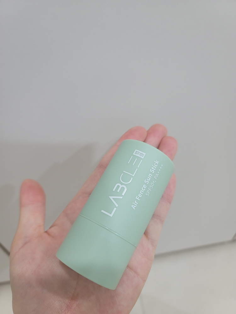 랩클 (LABCLE) 에어펜스 선스틱 [SPF50+/PA++++] review image