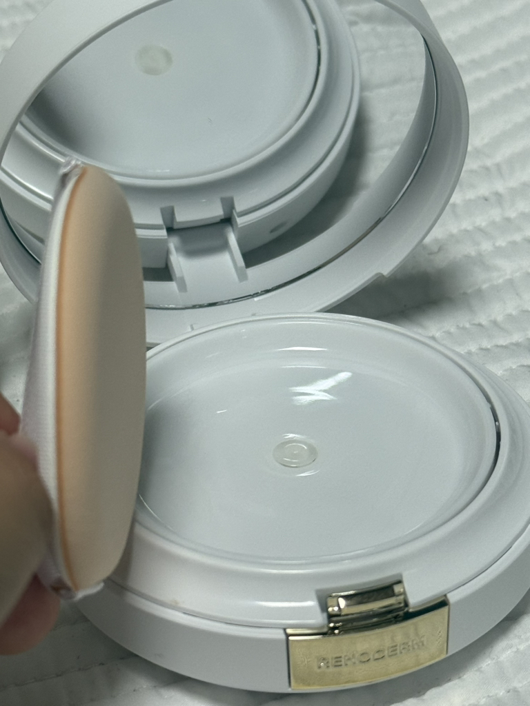 레노덤 (RenoDerm) 데이 롱 비비크림 세미 글로우 [SPF50+/PA+++] [21호] review image