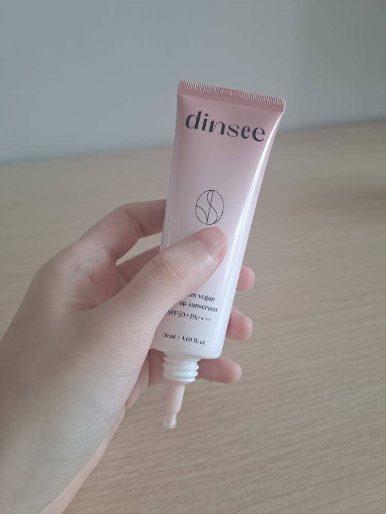dinsee 高级植物性美白防晒霜 [SPF50+/PA++++] common.review image