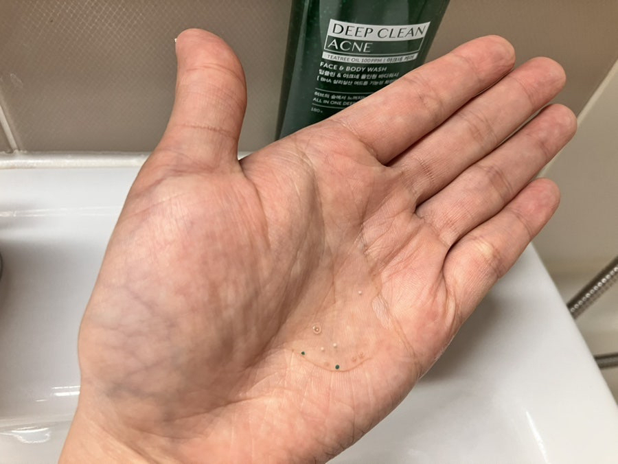 해피바스 (HAPPYBATH) 딥클린 바디워시 [티트리아크네케어] review image