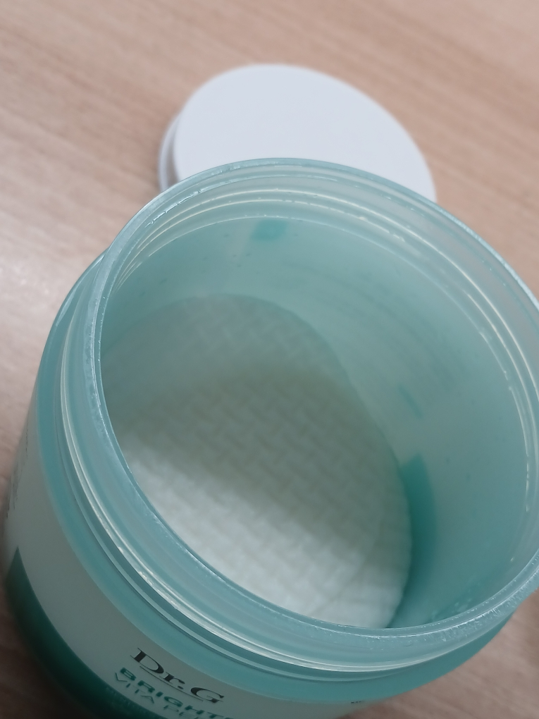 닥터지 (Dr.G) 브라이트닝 비타 필링 패드 review image