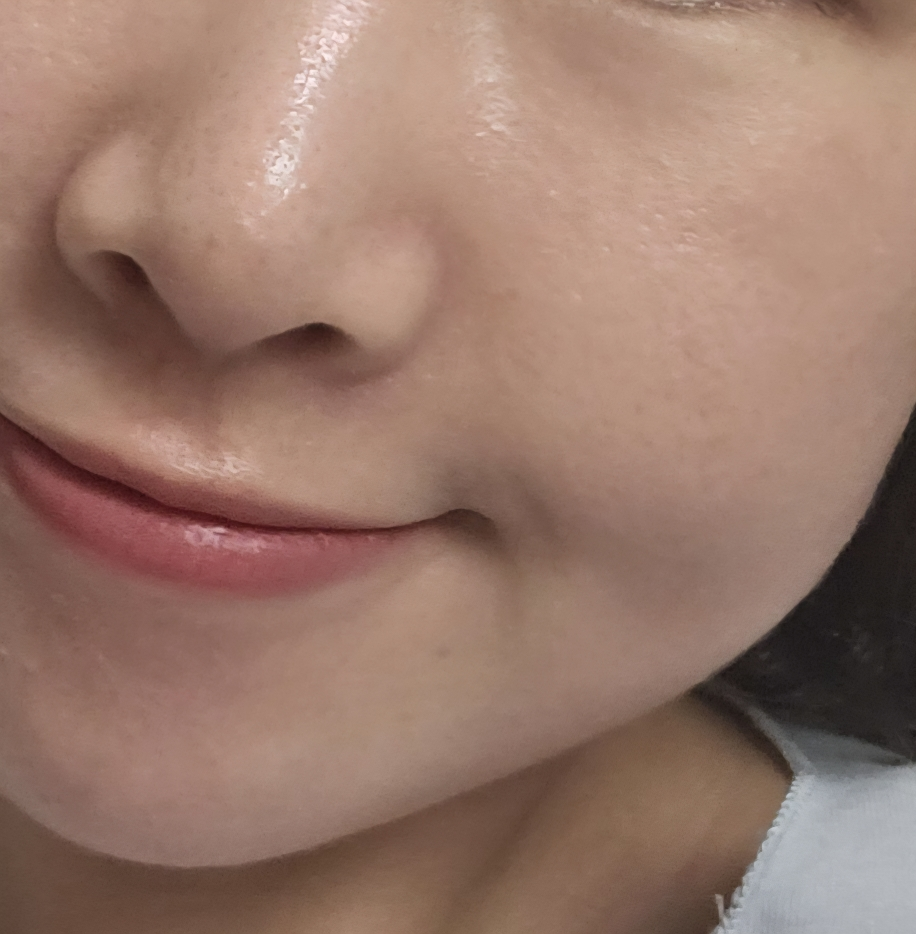 舒适玻璃自然[SPF50+/PA+++][1.5倍玻璃]的真实用户使用照片