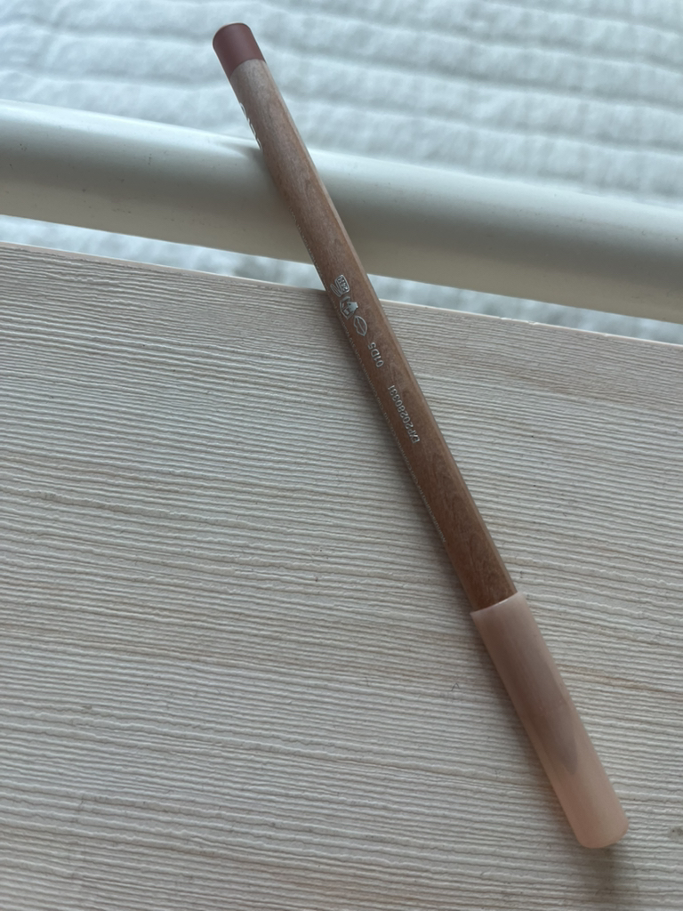 클리오 (CLIO) 벨벳 립펜슬 [2호 피치베이지] review image