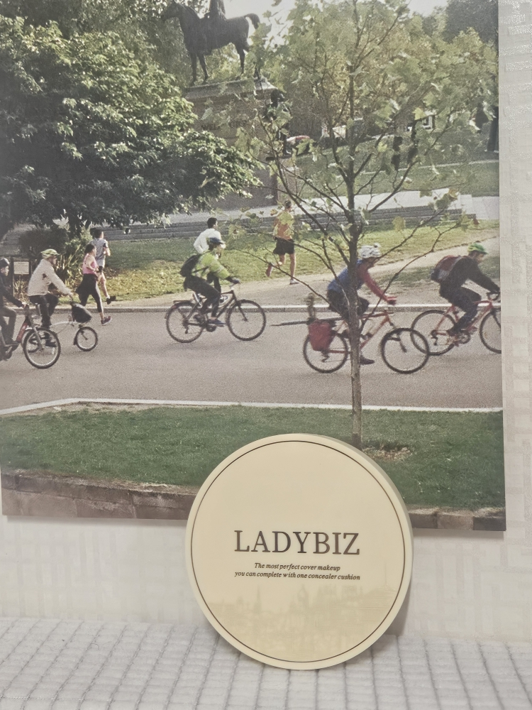 레이디비즈 (LADYBIZ) 컨실러 쿠션 [SPF50+/PA+++] [22호 내추럴베이지] review image