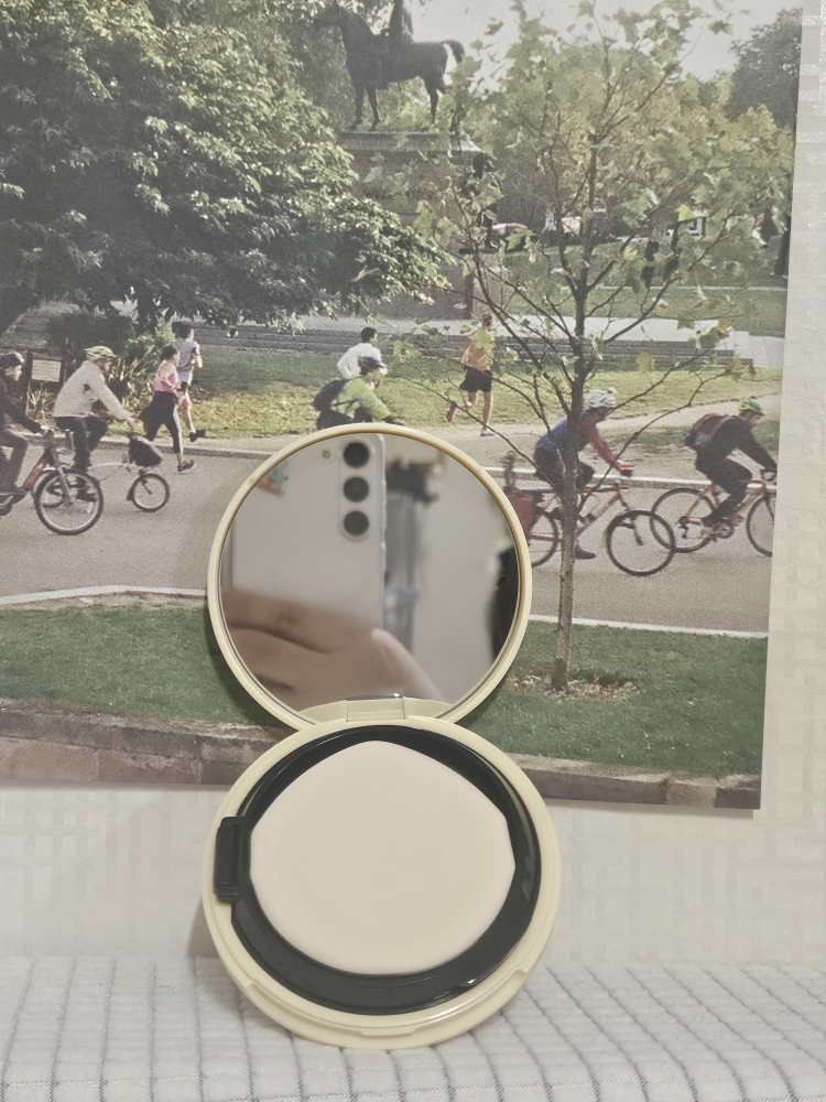 레이디비즈 (LADYBIZ) 컨실러 쿠션 [SPF50+/PA+++] [22호 내추럴베이지] review image