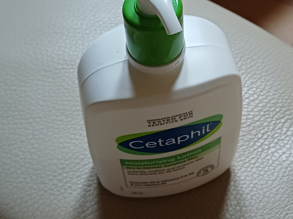 保湿乳液的真实用户使用照片