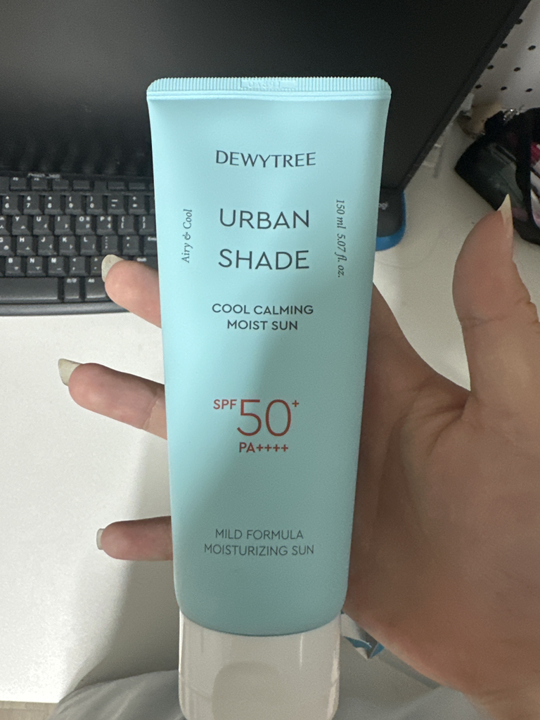 DEWYTREE (自颜源露) 城市阴影清凉镇静保湿防晒霜 [SPF50+/PA++++] common.review image