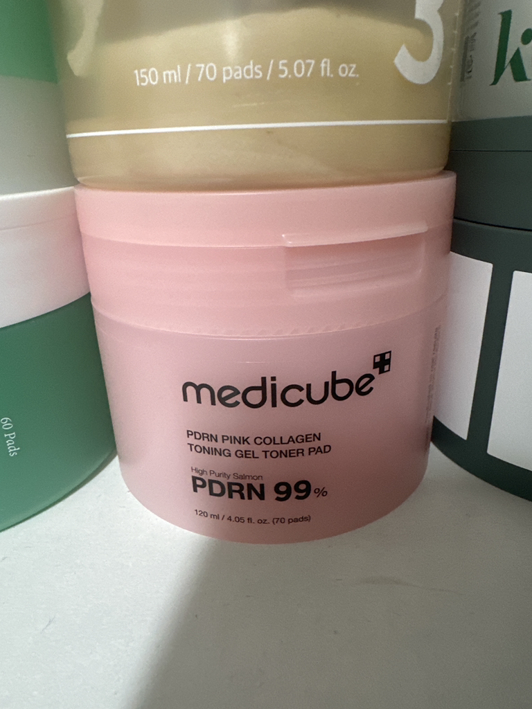 PDRN 粉红色胶原蛋白调理凝胶爽肤水垫的真实用户使用照片