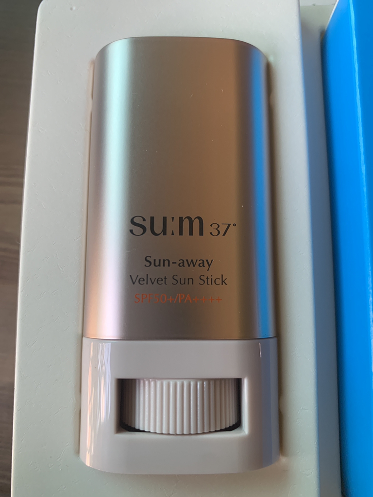 숨37도 (SUM37) 선 어웨이 벨벳 선 스틱 [SPF50+/PA++++] review image