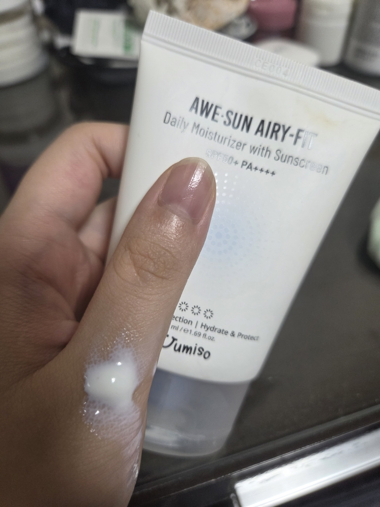 주미소 (JUMISO) 어썬 에어리핏 모이스쳐라이져 위드 선스크린 [SPF50+/PA++++] review image