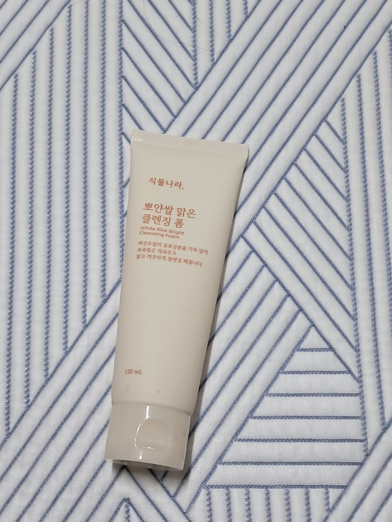 植物界 纯米透明洁面泡沫 common.review image