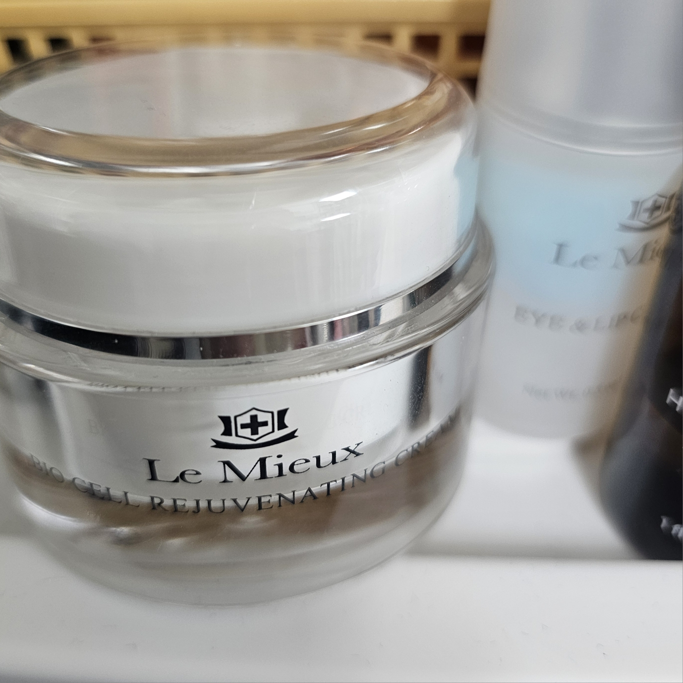 르뮤 (LeMieux) 바이오셀 레쥬베네이팅 크림 review image