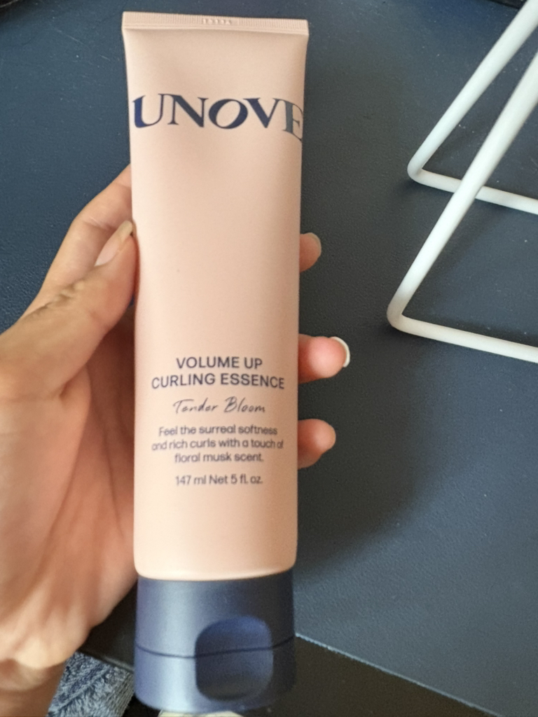 어노브 (UNOVE) 볼륨 업 컬링 에센스 review image