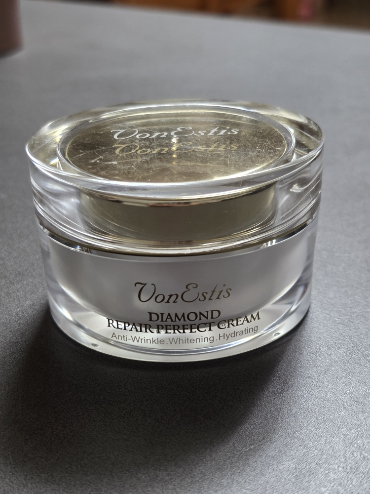 VONESTIS Diamond Repair Perfect Cream reviews| Hwahae