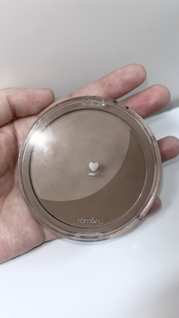 ROMAND (柔魅得) 胜过容颜修容粉 [01 燕麦粒] common.review image