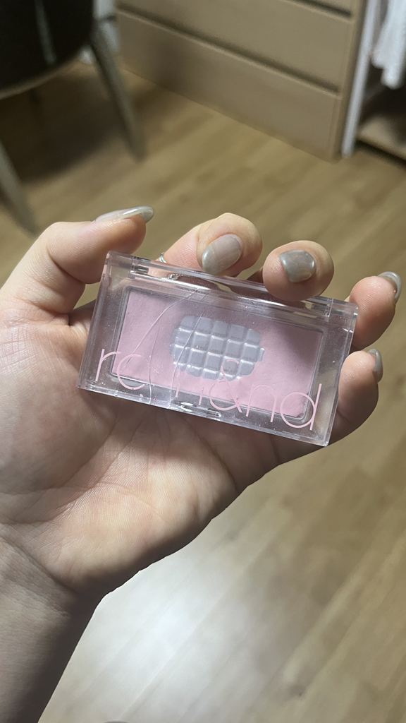 胜过脸颊腮红 [C02蓝莓片]的真实用户使用照片