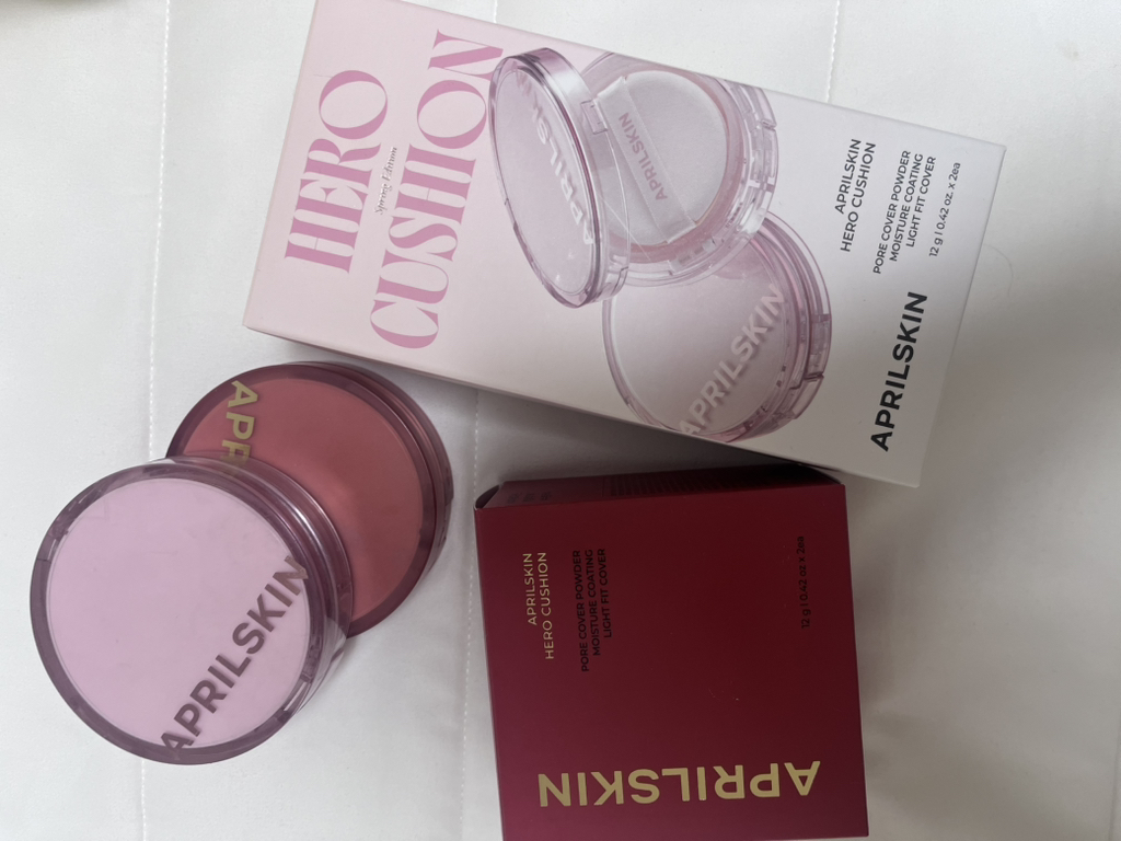 英雄粉底霜[SPF50+/PA++++][22号粉色米色]的真实用户使用照片