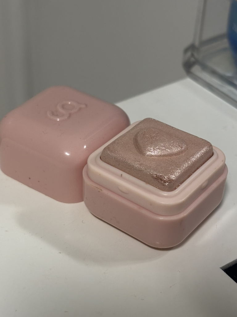 colorgram 牛奶闪耀心形打火机 [01 心动频率] common.review image