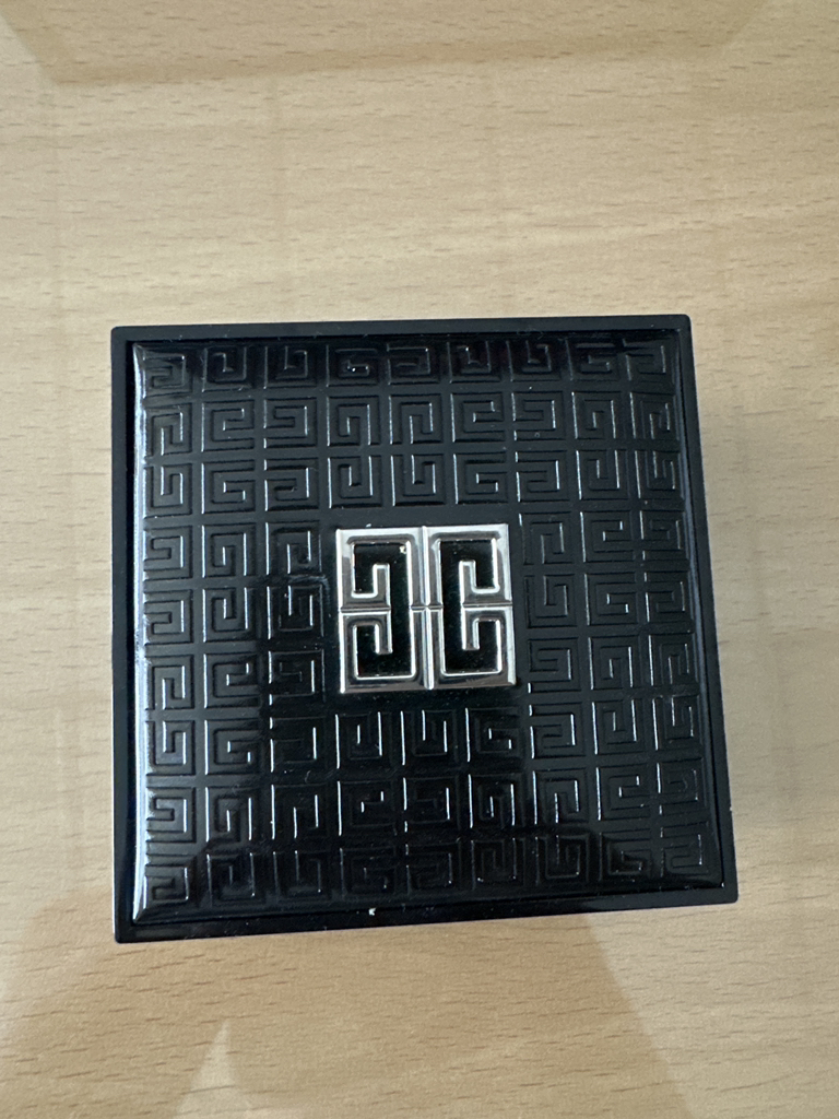 지방시 (GIVENCHY) 프리즘 리브르 스킨 케어링 글로우 쿠션 [SPF45/PA+++] [N95] review image