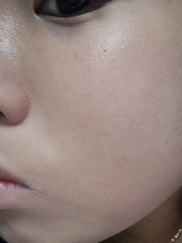 艾丝珀 非丝绒粉底液 [SPF32/PA++] 米色 common.review image