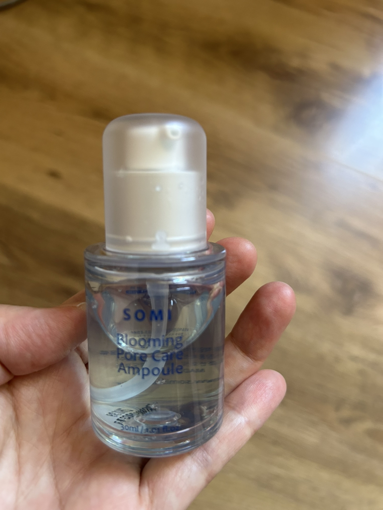 蓝色盛开毛孔护理安瓿的真实用户使用照片