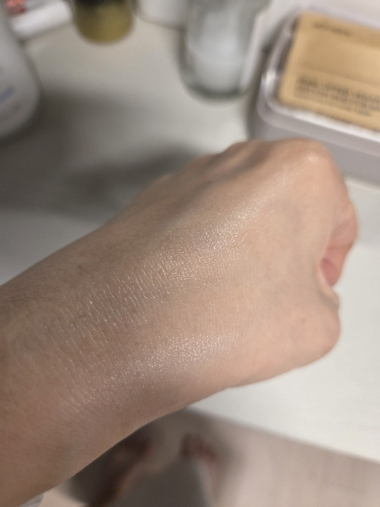 니베아 (NIVEA) SOS 케어 바디로션 review image