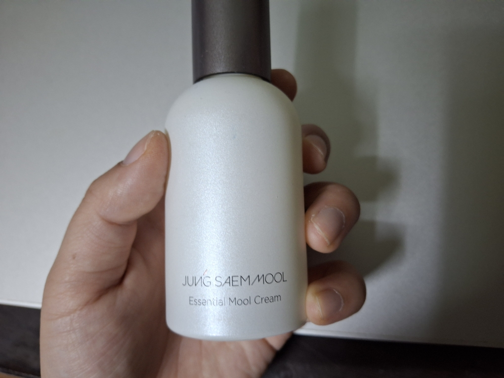 JUNGSAEMMOOL (郑瑄茉) 必需品水乳 common.review image