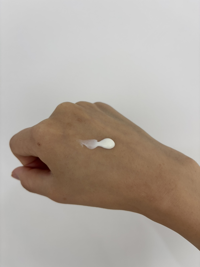 IMU (아이엠유) 딥 콜라겐 선 에센스 [SPF50+/PA++++] review image