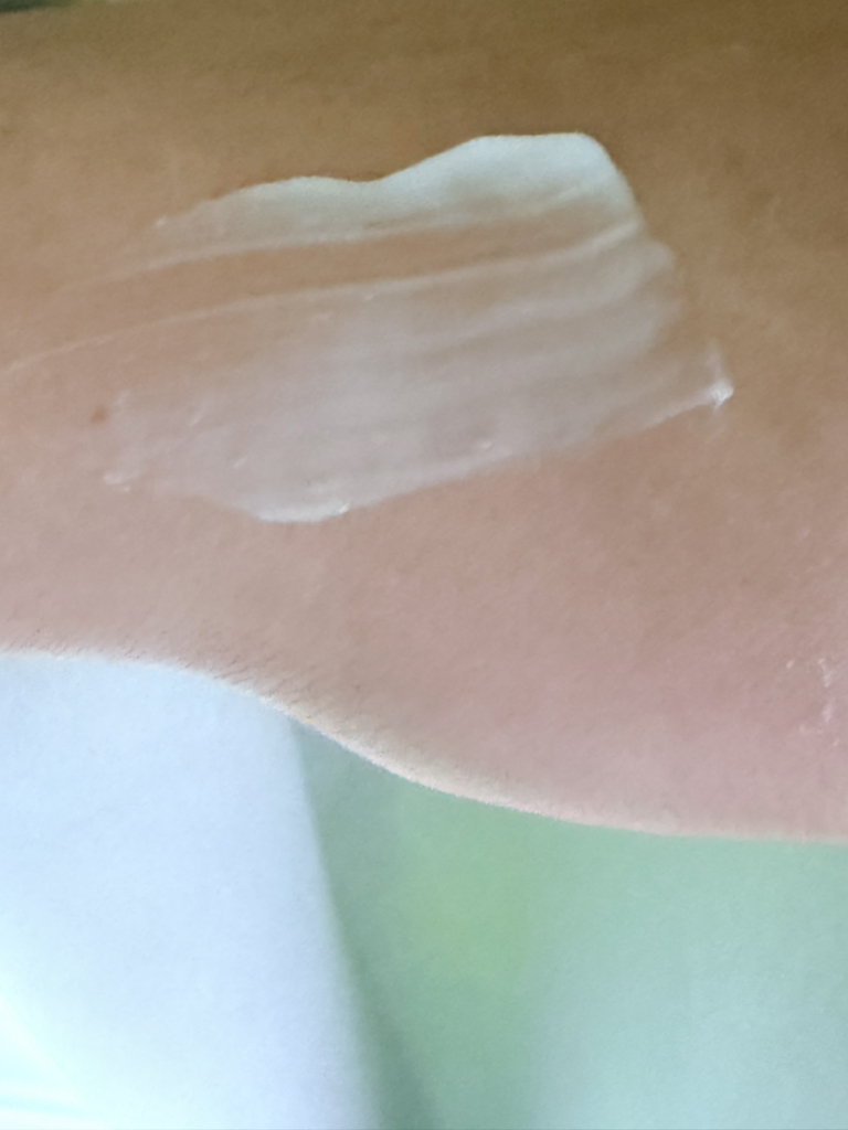 바세린 (Vaseline) 인텐시브 케어 드라이 스킨 리페어 바디로션 [알로에수드] review image