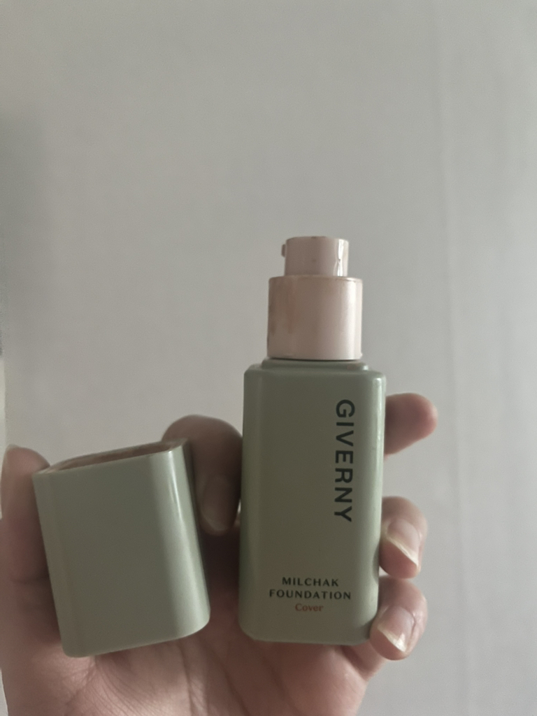 密集遮瑕粉底液 [SPF30/PA++] [21号 浅米色]的真实用户使用照片