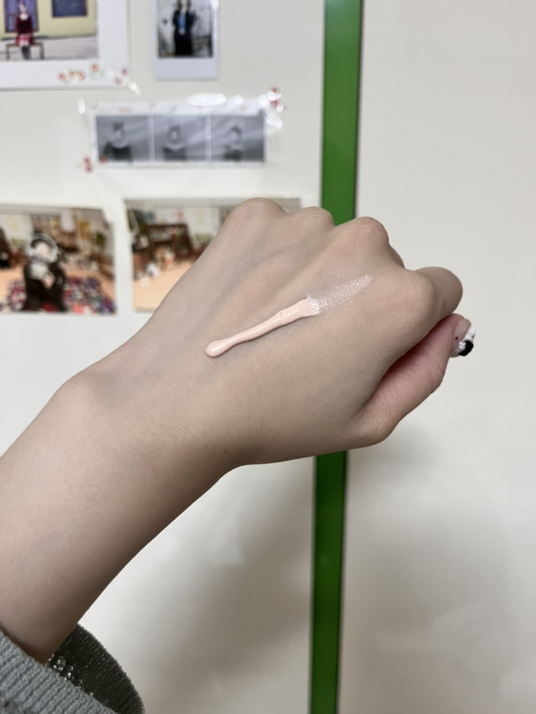 空气触感亮肤隔离霜 [SPF50+/PA++++]的真实用户使用照片