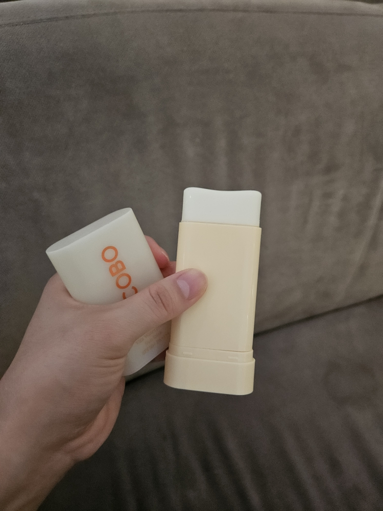 토코보 (TOCOBO) 비타 워터프루프 선스틱 [SPF50+/PA++++] review image