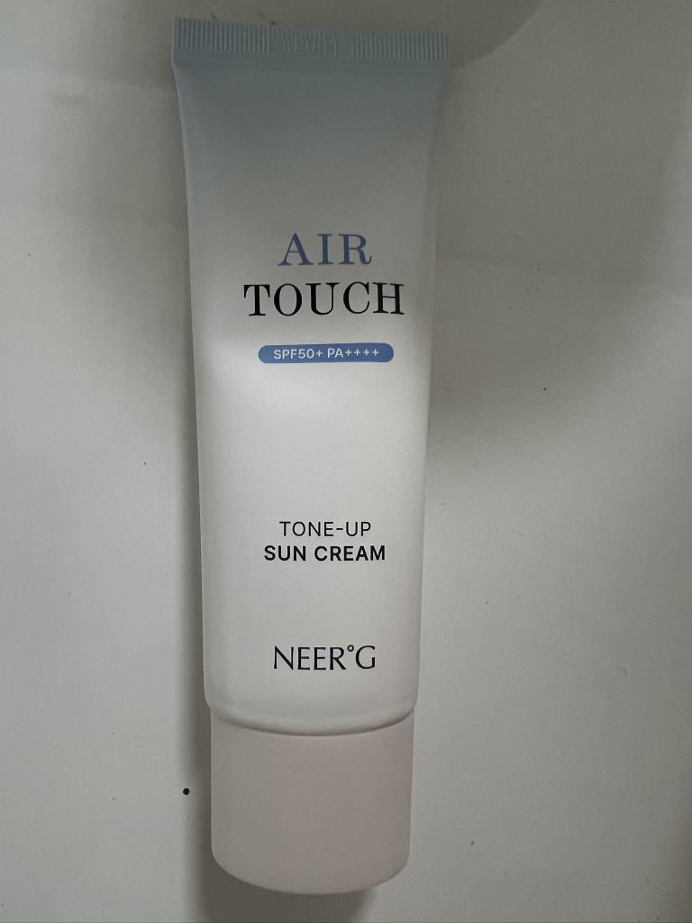 空气触感亮肤隔离霜 [SPF50+/PA++++]的真实用户使用照片