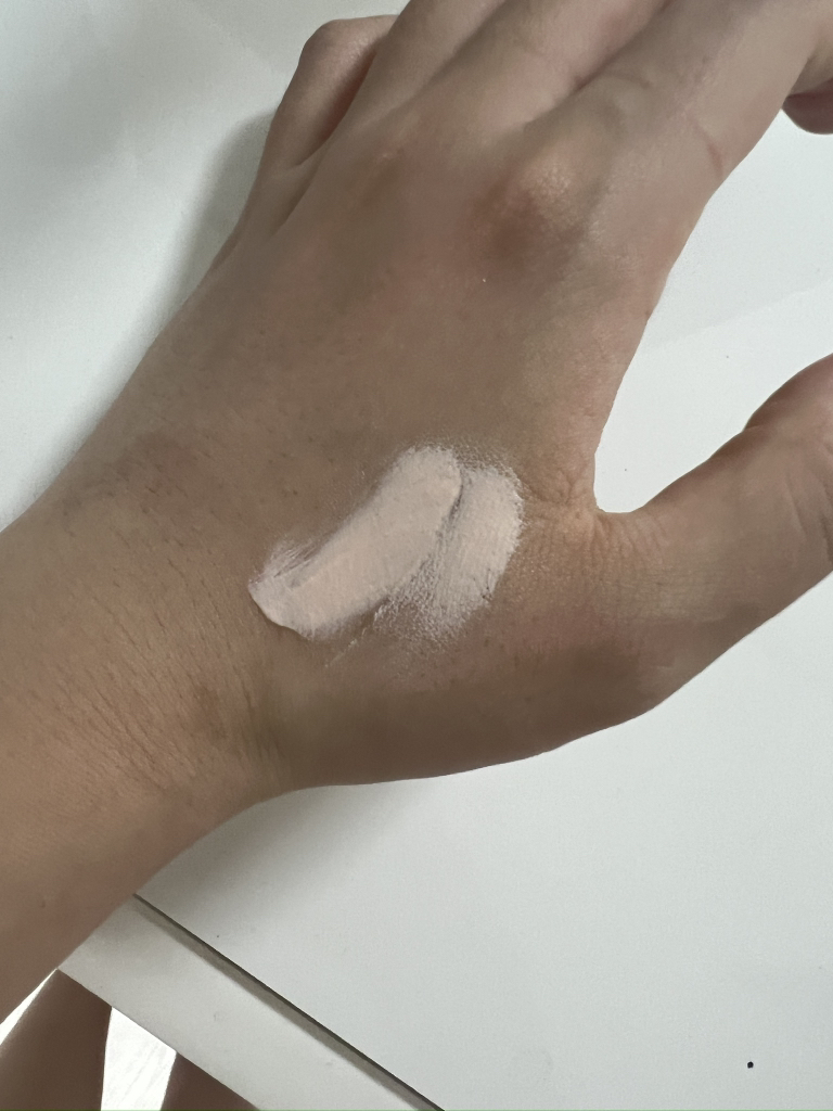 空气触感亮肤隔离霜 [SPF50+/PA++++]的真实用户使用照片