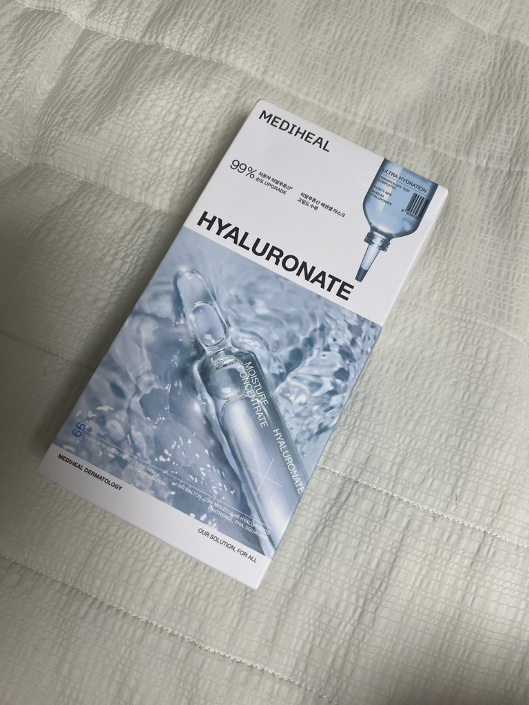 必需口罩 [高密度玻尿酸补水]的真实用户使用照片