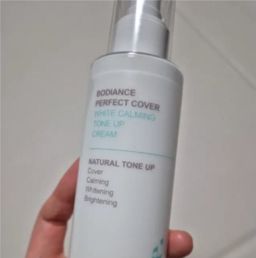 바디언스 (Bodiance) 퍼펙트 커버 화이트 카밍 톤업 크림 review image