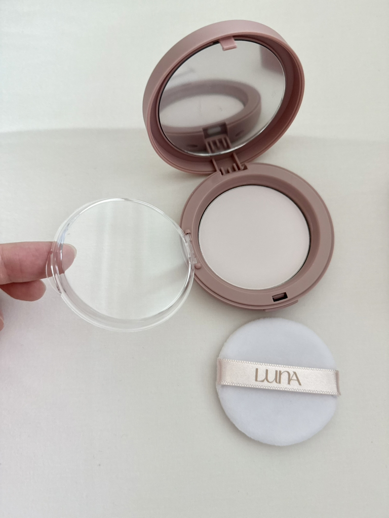 LUNA PRO-PHOTOFIN POWDER PACT [SPF25/PA++] [No.2 Blur Powder] common.review image