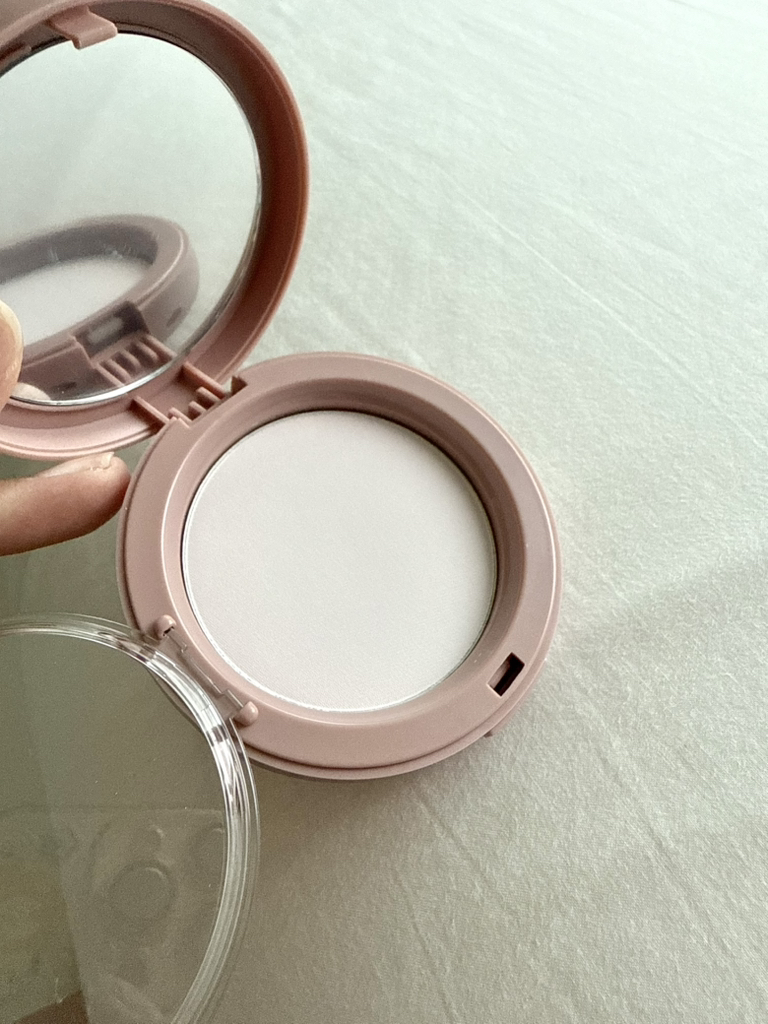 LUNA PRO-PHOTOFIN POWDER PACT [SPF25/PA++] [No.2 Blur Powder] common.review image