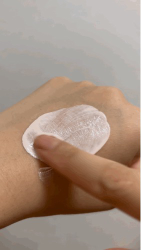 에스트라 (AESTURA) 더마UV365 레드진정 톤업 선크림 [SPF50+/PA++++] review image