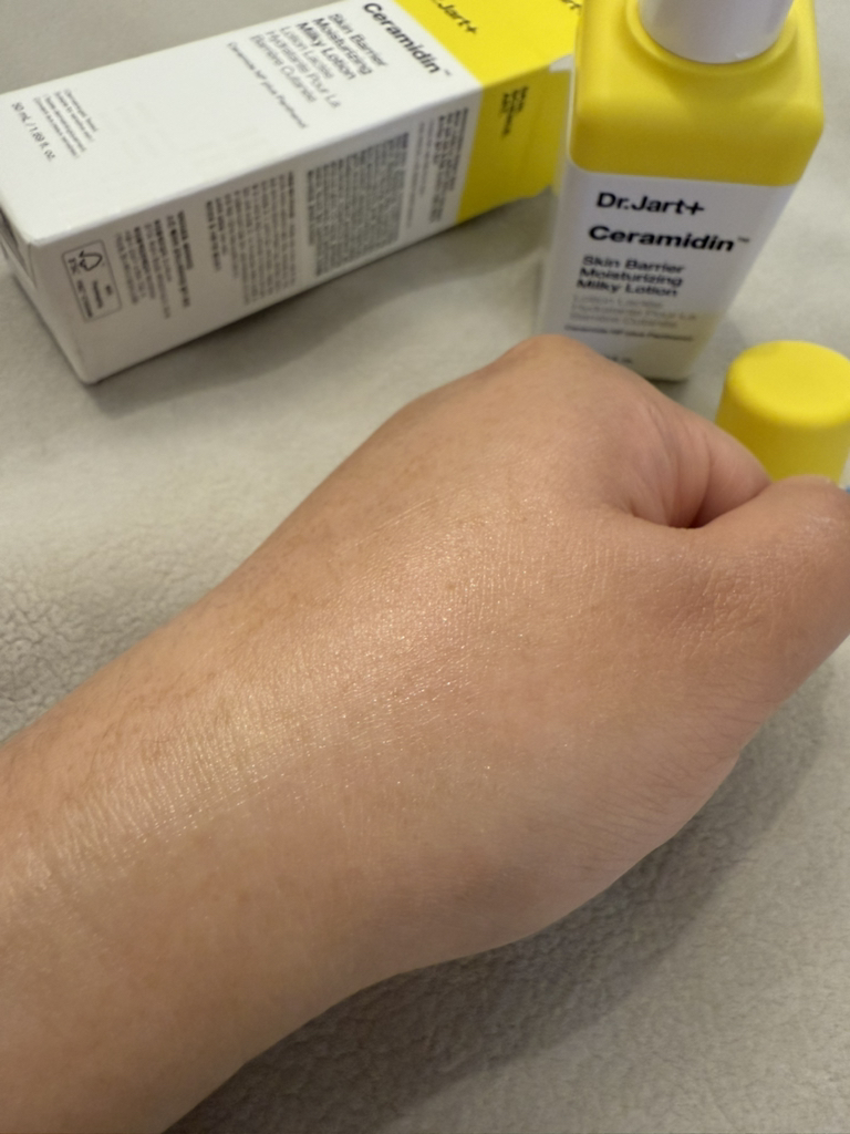닥터자르트 (Dr.Jart+) 세라마이딘™ 스킨 베리어 모이스처라이징 밀키 로션 review image