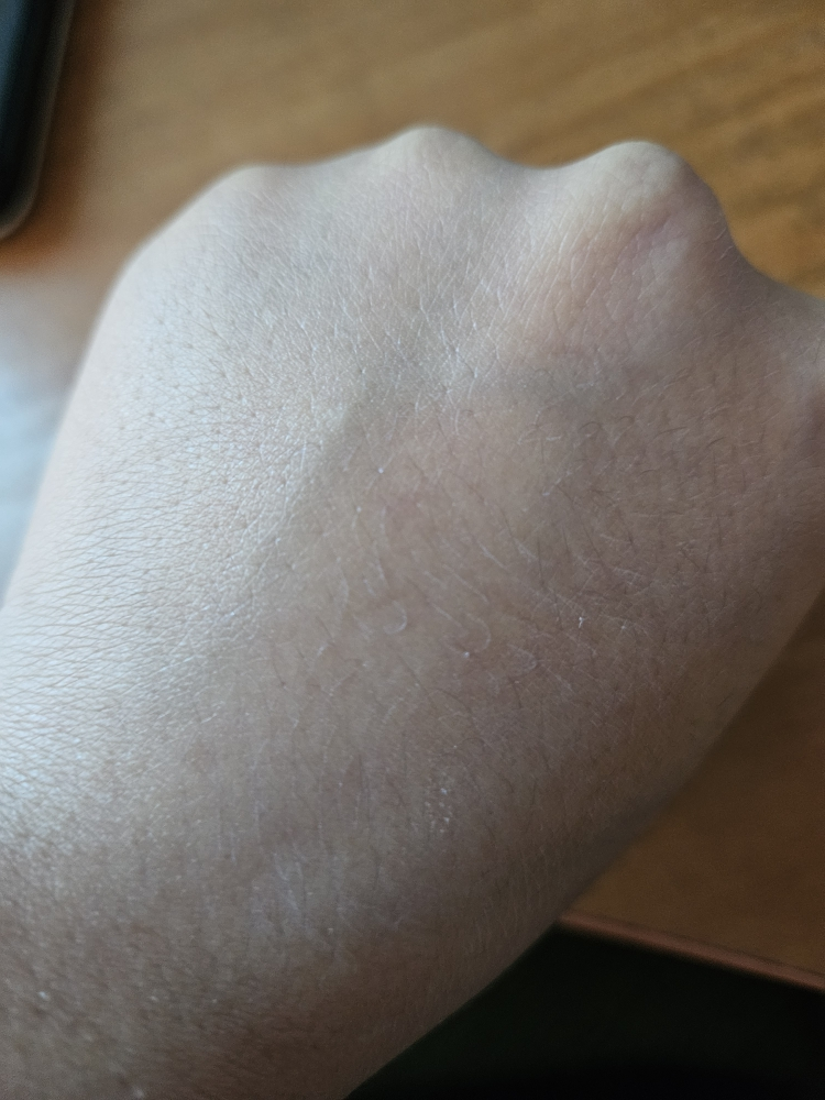 温和面部和身体防晒霜 [SPF50+/PA++++]的真实用户使用照片