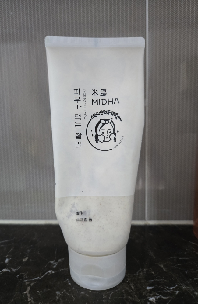 미다 (MIDHA) 쌀겨 스크럽 폼 review image