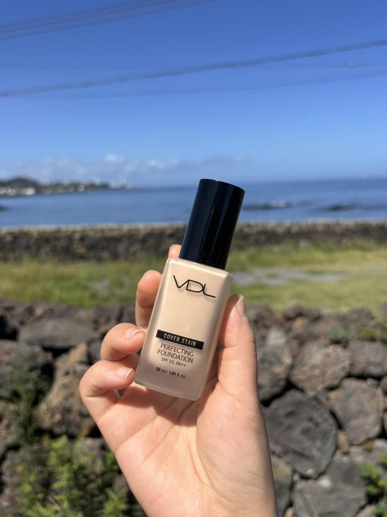 VDL (브이디엘) 커버스테인 퍼펙팅 파운데이션 [SPF35/PA++] [A03] review image