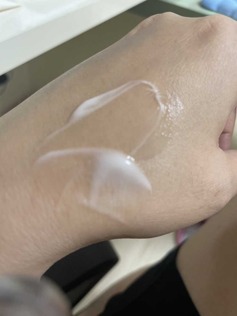 이니스프리 (INNISFREE) 그린티 히알루론산 수분크림 review image