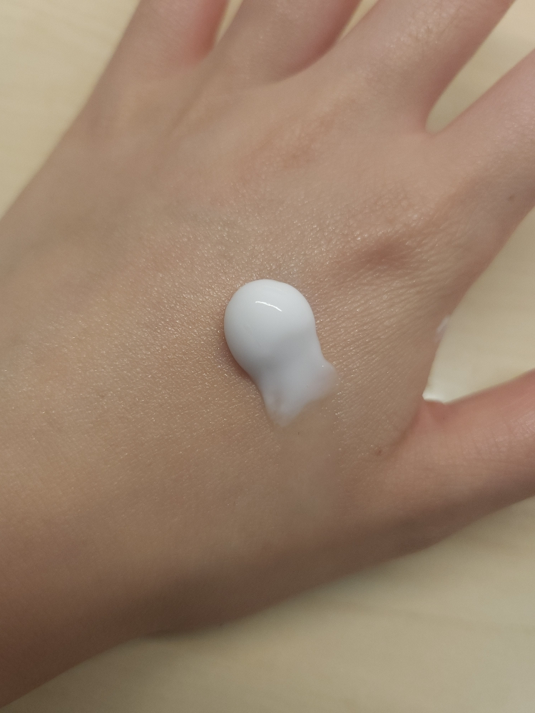 아트릭스 (atrix) 핸드 앤 네일 케어 모이스춰라이저 review image