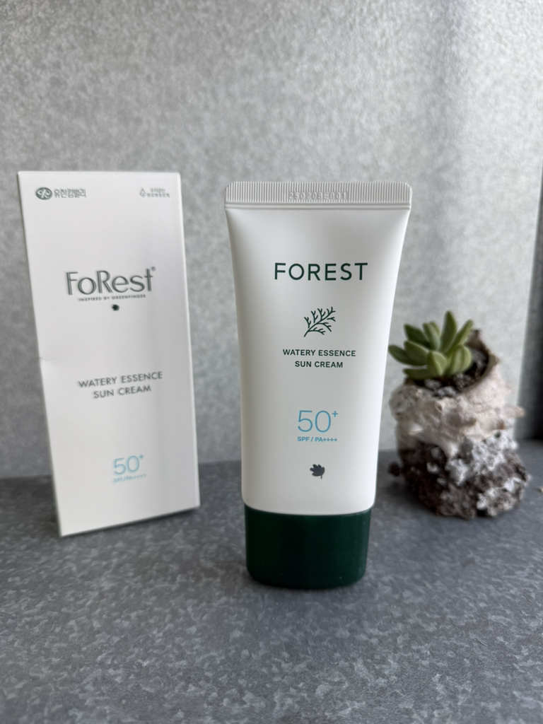 FoRest 水润精华防晒霜 [SPF50+/PA++++] common.review image