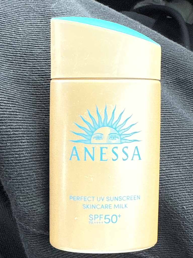 아넷사 (ANESSA) 퍼펙트 유브이 선스크린 스킨케어 밀크 엔에이 [SPF50+/PA++++] review image
