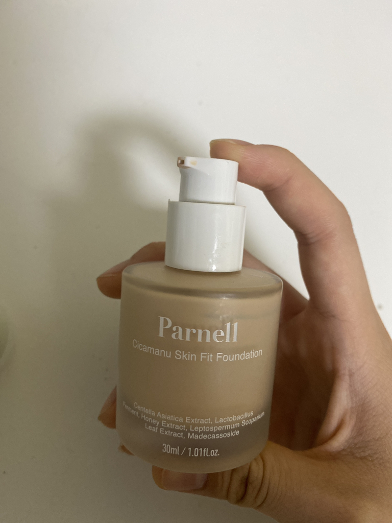 파넬 (Parnell) 시카마누 스킨 핏 파운데이션 [SPF30/PA+++] [0.5호] review image